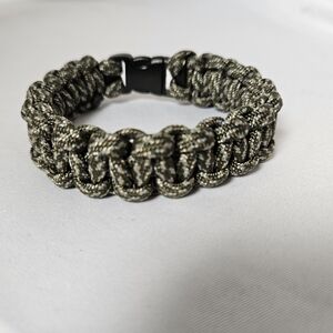 Braided 550 Paracord Bracelet Camo 7.5"‎